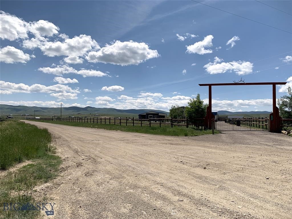 10 Dons Ln., Dillon MT 59725