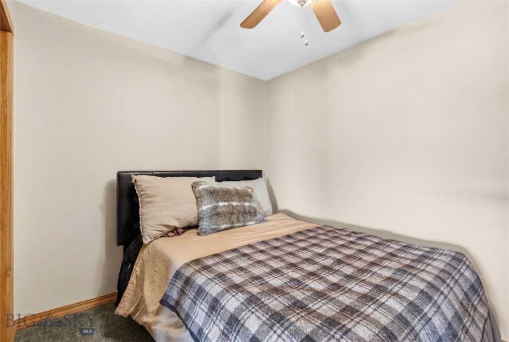 10 Lester Lane, Cardwell MT 59721