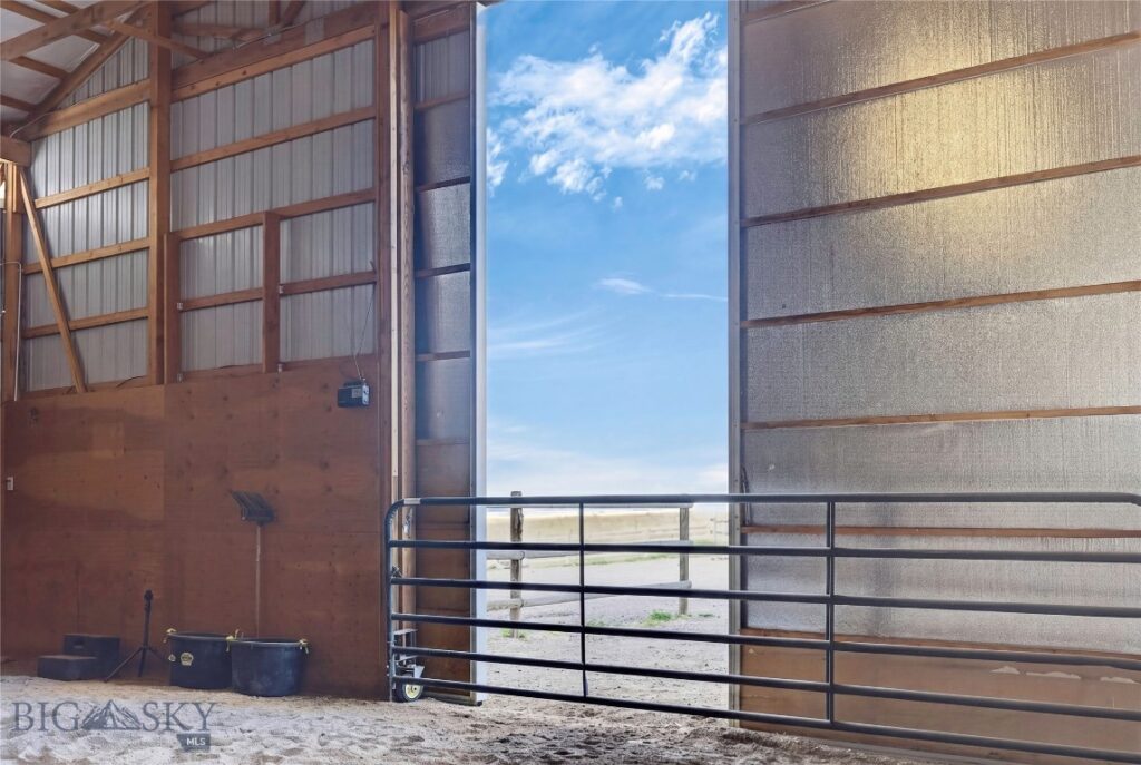 10 Lester Lane, Cardwell MT 59721