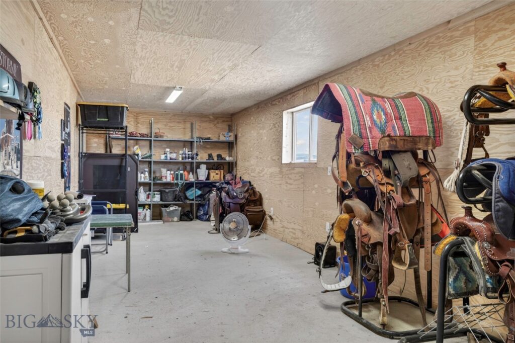 10 Lester Lane, Cardwell MT 59721