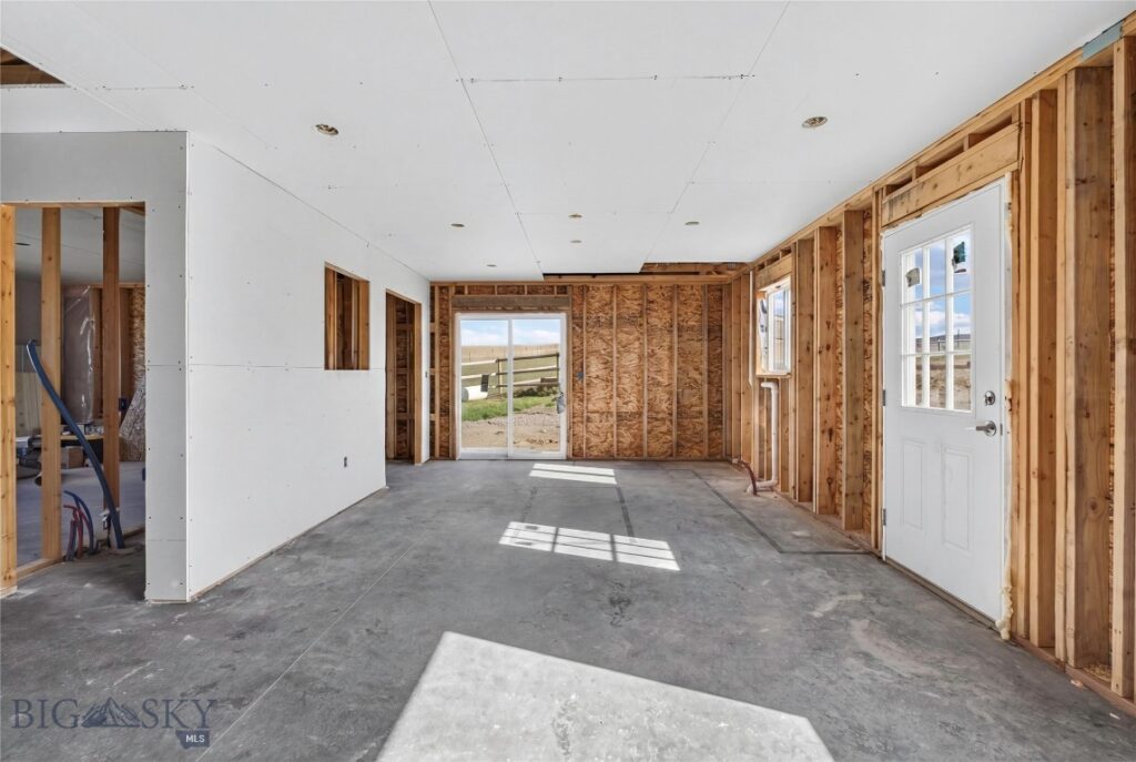 10 Lester Lane, Cardwell MT 59721