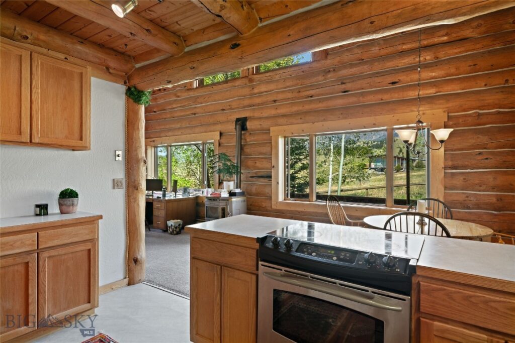10 Rocky Hollow Trail, Livingston MT 59047