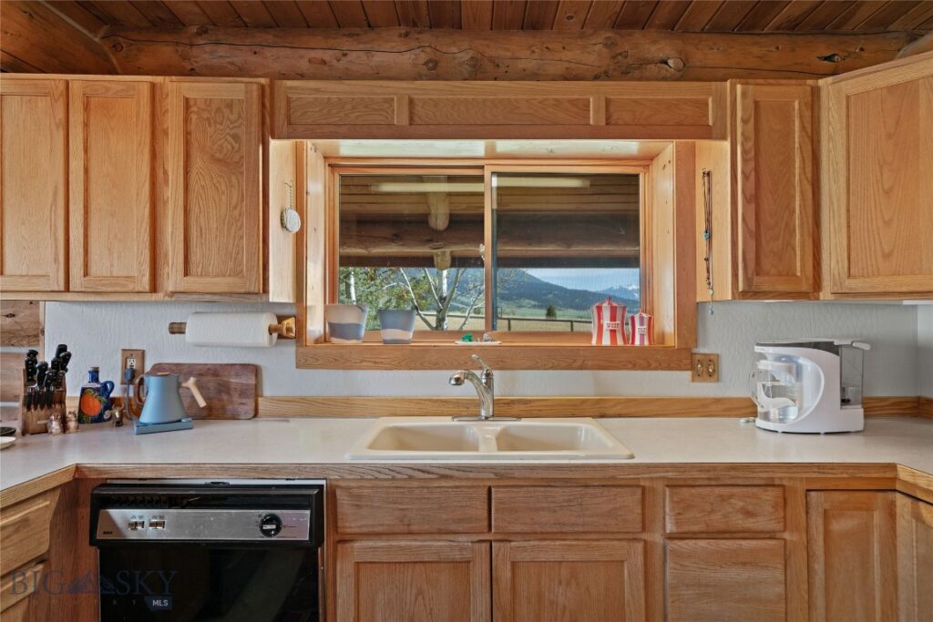 10 Rocky Hollow Trail, Livingston MT 59047