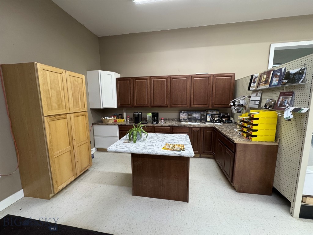 100 Milwaukee Avenue, Deer Lodge MT 59722