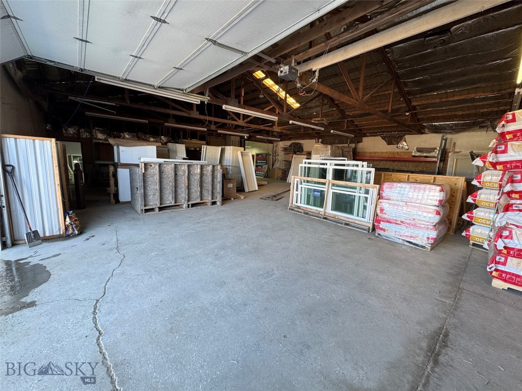 100 Milwaukee Avenue, Deer Lodge MT 59722