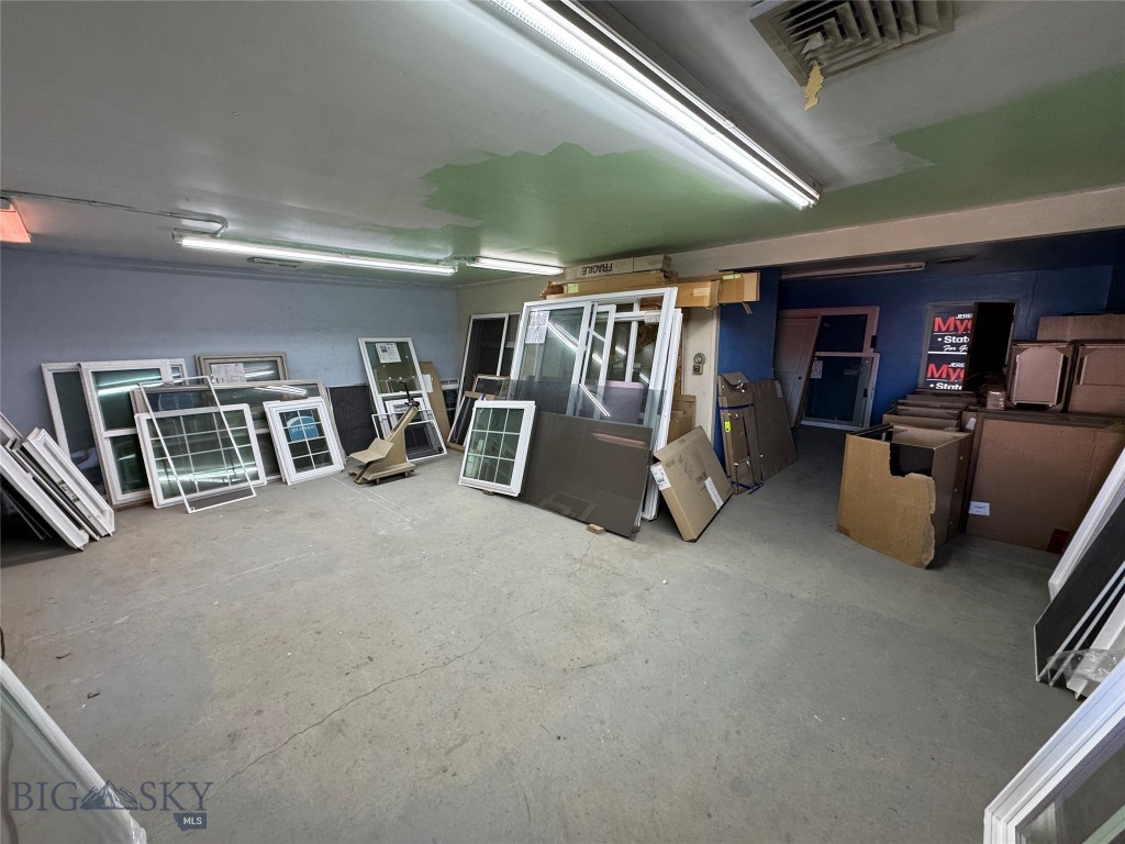 100 Milwaukee Avenue, Deer Lodge MT 59722