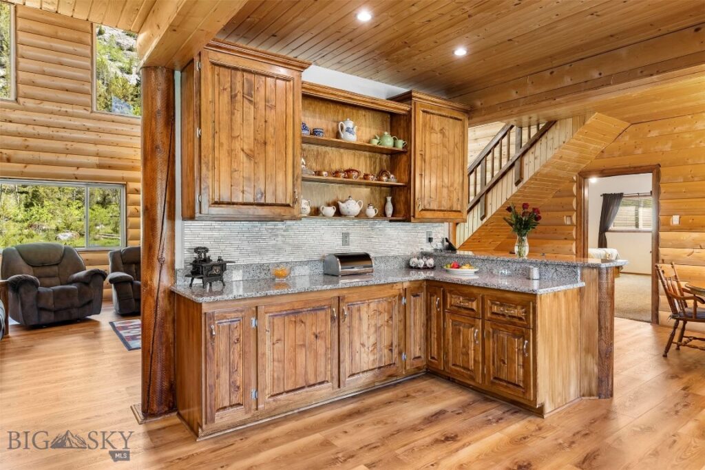100 Foster Creek, Anaconda MT 59711