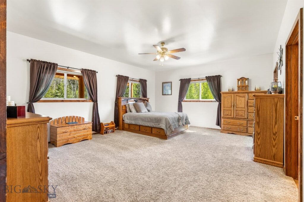 100 Foster Creek, Anaconda MT 59711