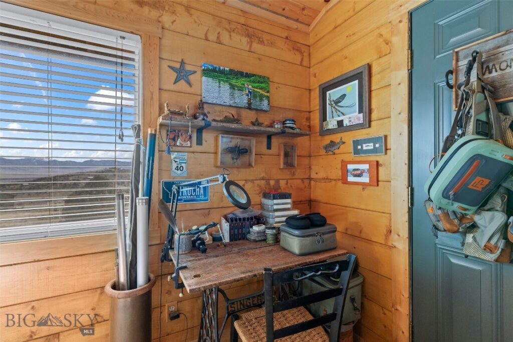 101 Deerfoot Trail, Ennis MT 59729