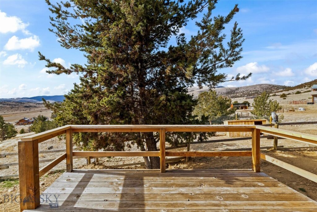 101 Deerfoot Trail, Ennis MT 59729