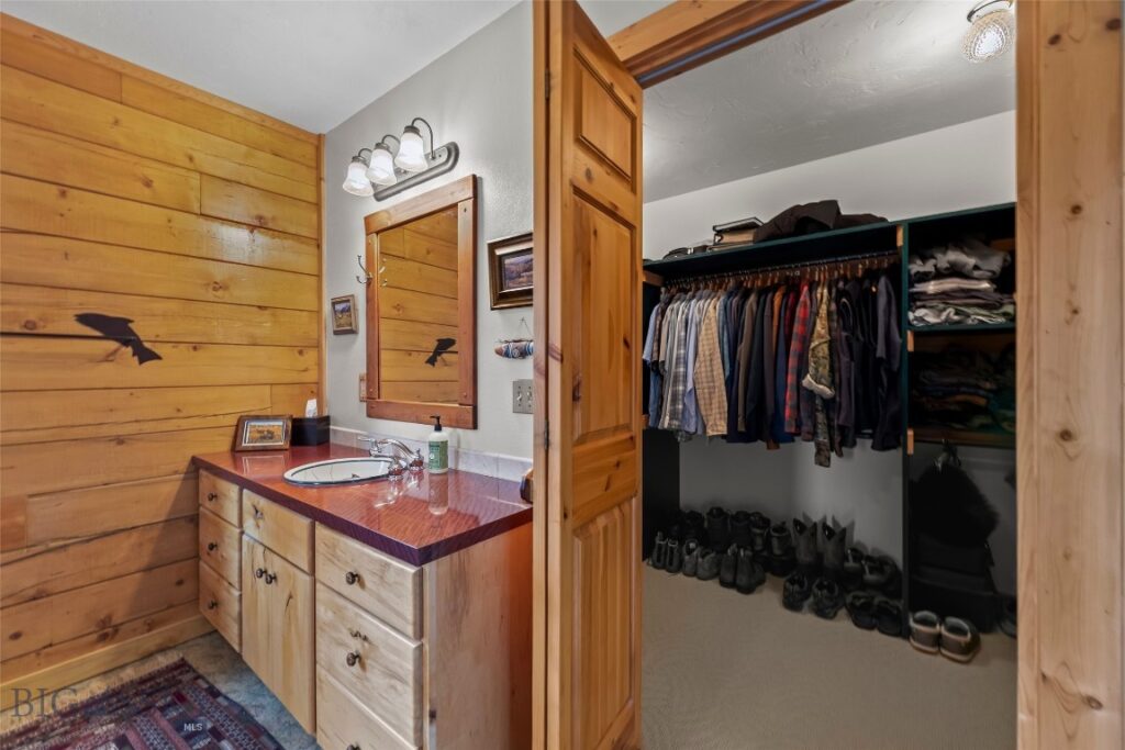 101 Deerfoot Trail, Ennis MT 59729