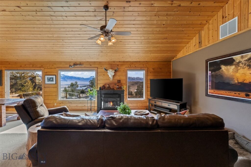 101 Deerfoot Trail, Ennis MT 59729