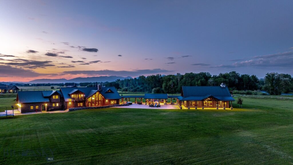 1021 Gateway South Road, Gallatin Gateway MT 59730