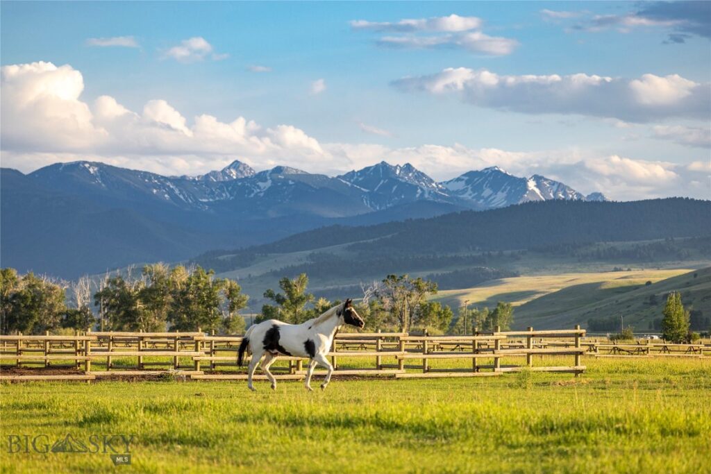 1021 Gateway South Road, Gallatin Gateway MT 59730