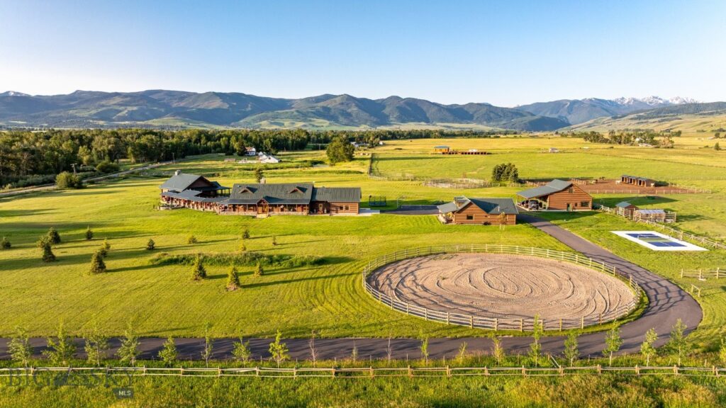 1021 Gateway South Road, Gallatin Gateway MT 59730