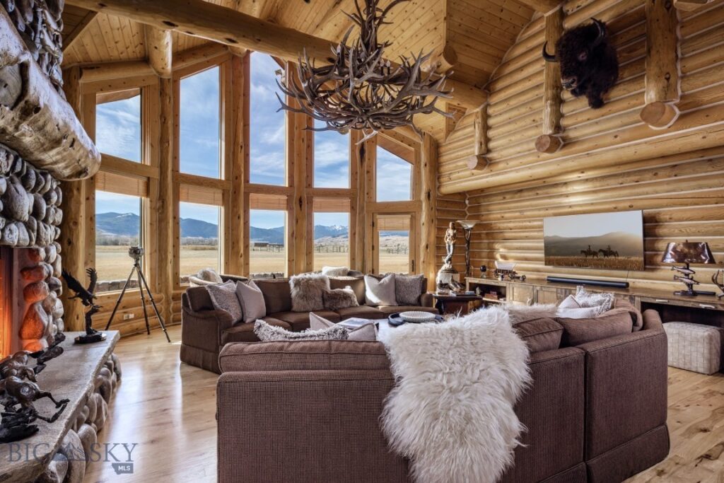 1021 Gateway South Road, Gallatin Gateway MT 59730