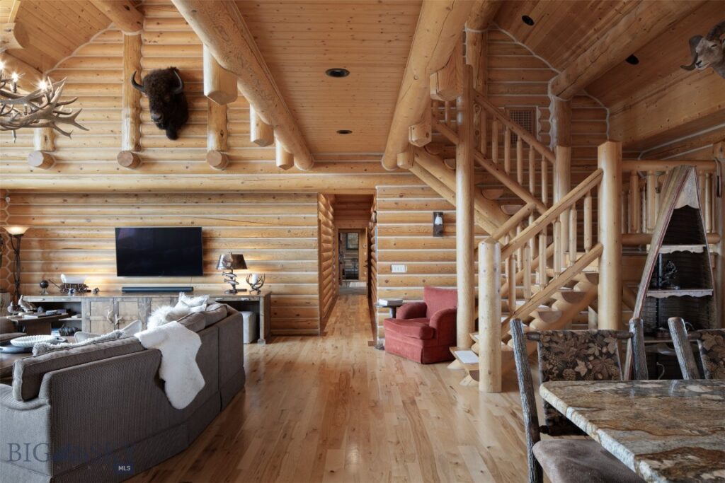 1021 Gateway South Road, Gallatin Gateway MT 59730