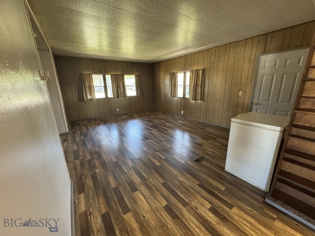 1023 Montana Avenue, Deer Lodge MT 59722