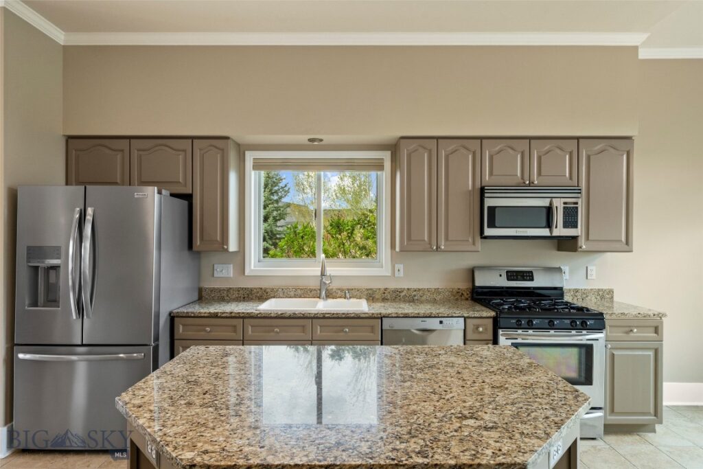 1028 Summer Ridge Road, Bozeman MT 59715