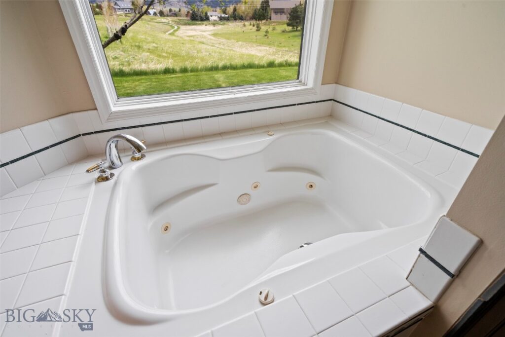1028 Summer Ridge Road, Bozeman MT 59715
