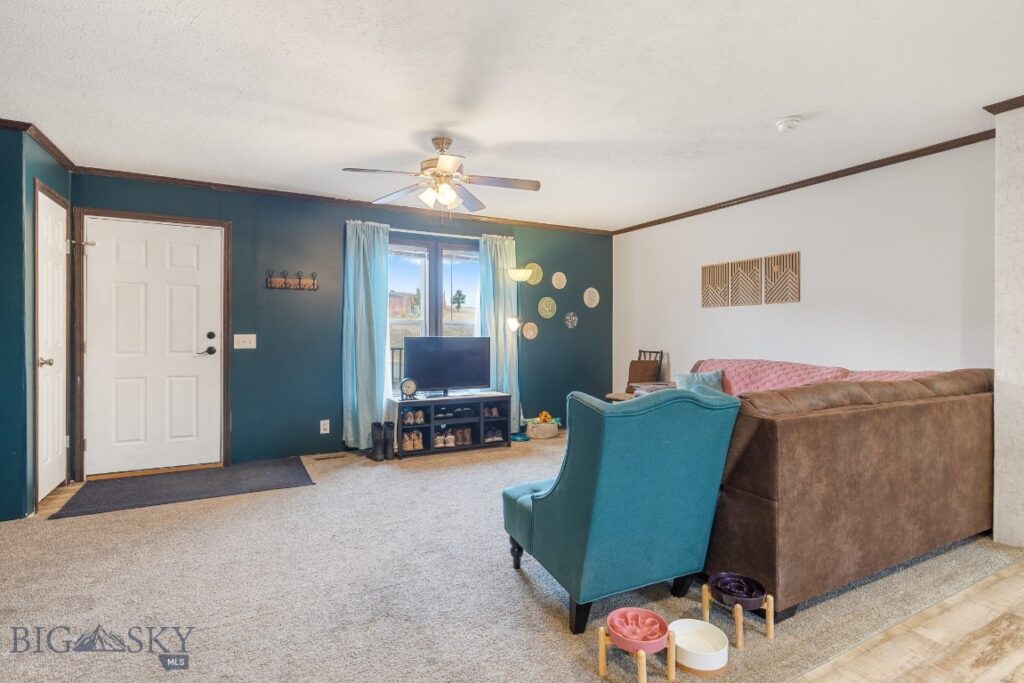 103 High Ground Ave, Livingston MT 59047