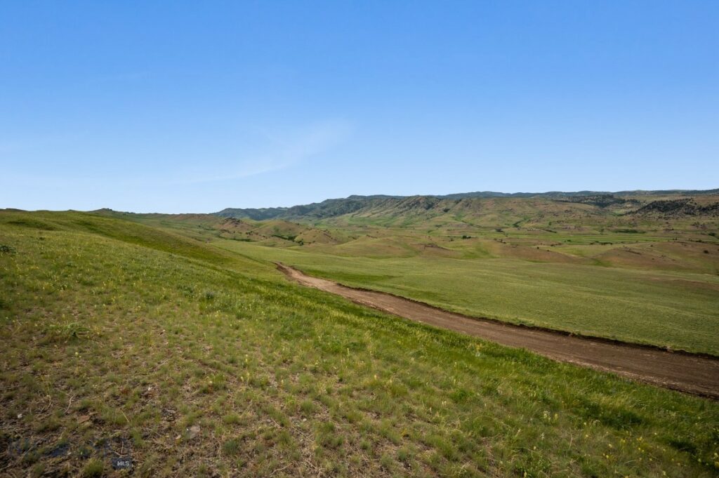 NHN Frontage Road, Livingston MT 59047