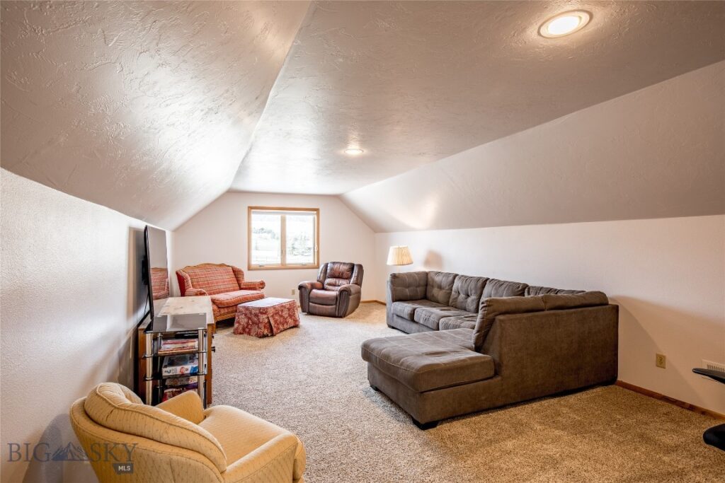 104 Antelope Meadows Road, Ennis MT 59729