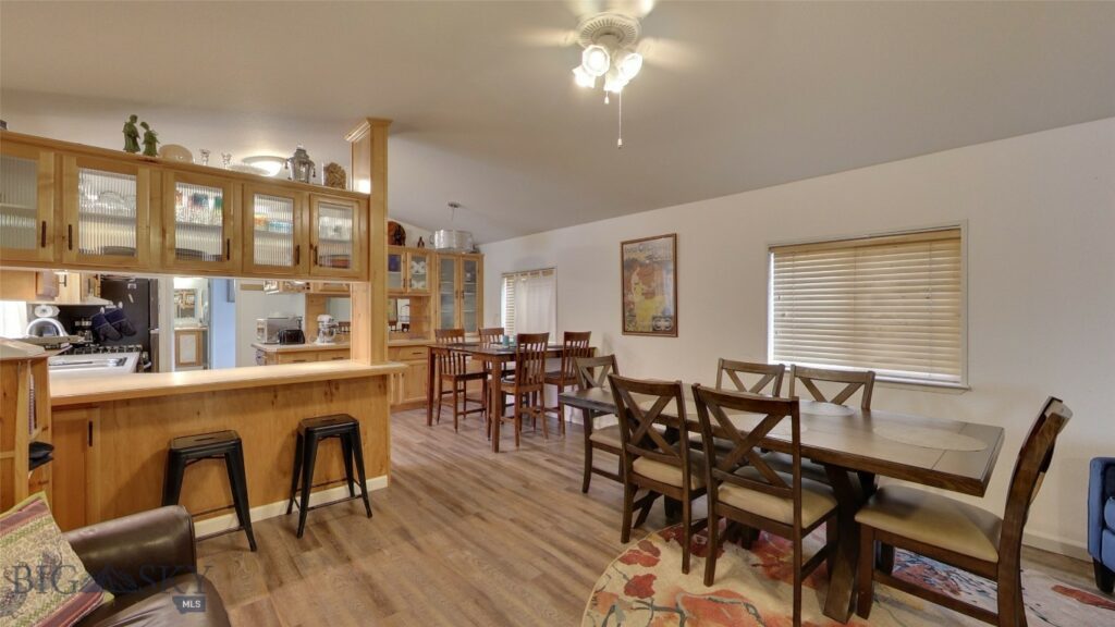 104 Vista Street, Gardiner MT 59030