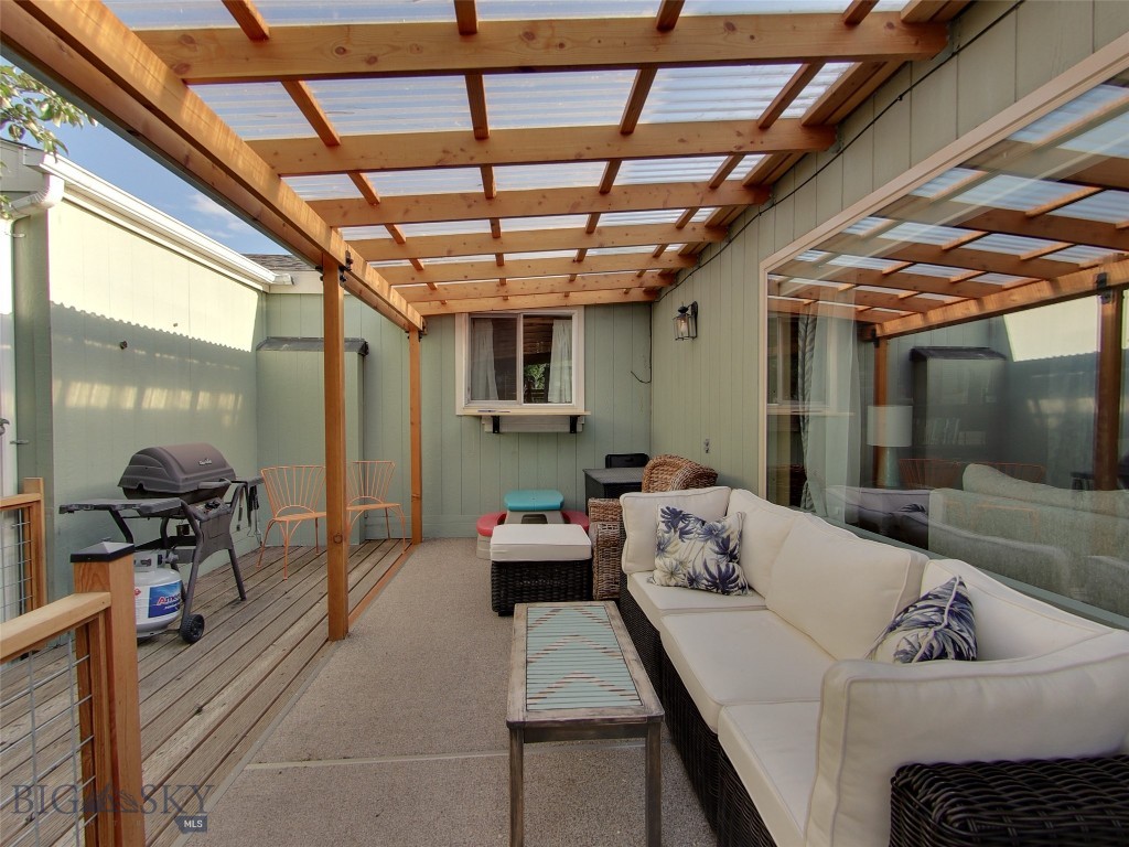 104 Vista Street, Gardiner MT 59030