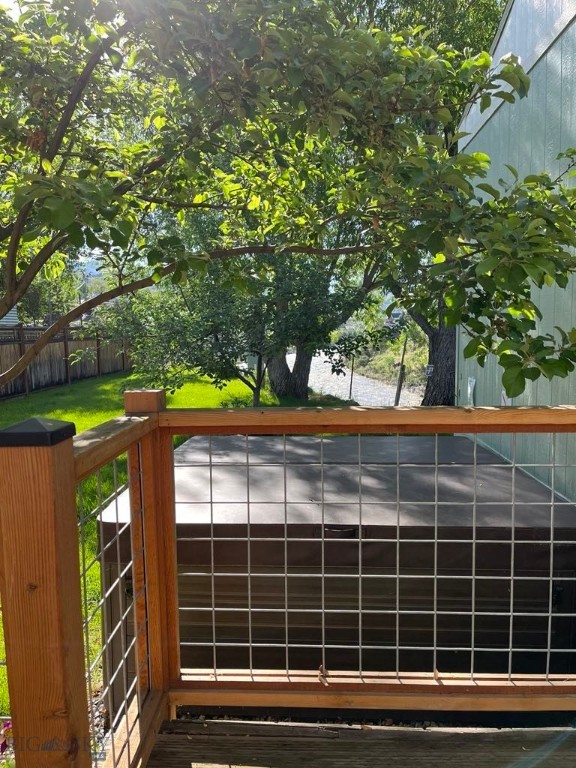 104 Vista Street, Gardiner MT 59030