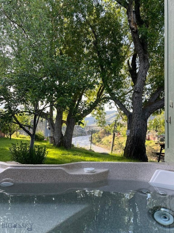 104 Vista Street, Gardiner MT 59030