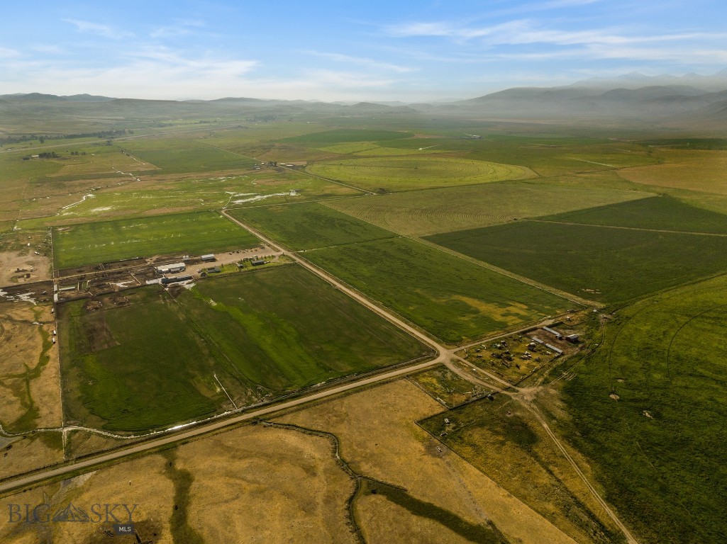 Elk Meadows Ranch 3569 Gosman Lane, Lima MT 59724