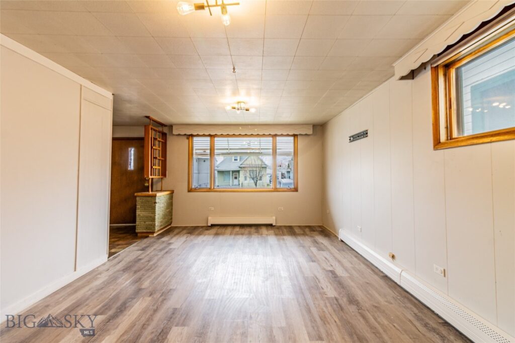 1044 S Wyoming Street, Butte MT 59701