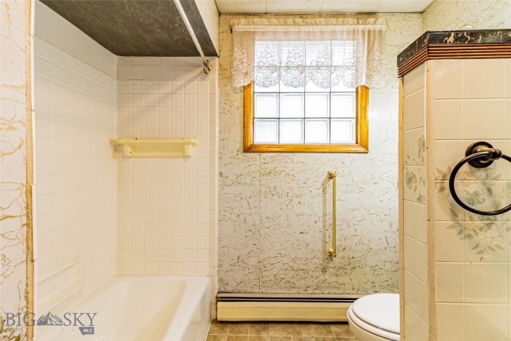 1044 S Wyoming Street, Butte MT 59701