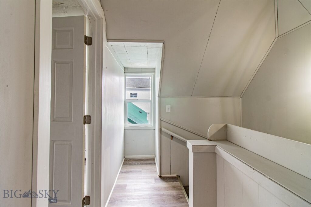 1044 S Wyoming Street, Butte MT 59701