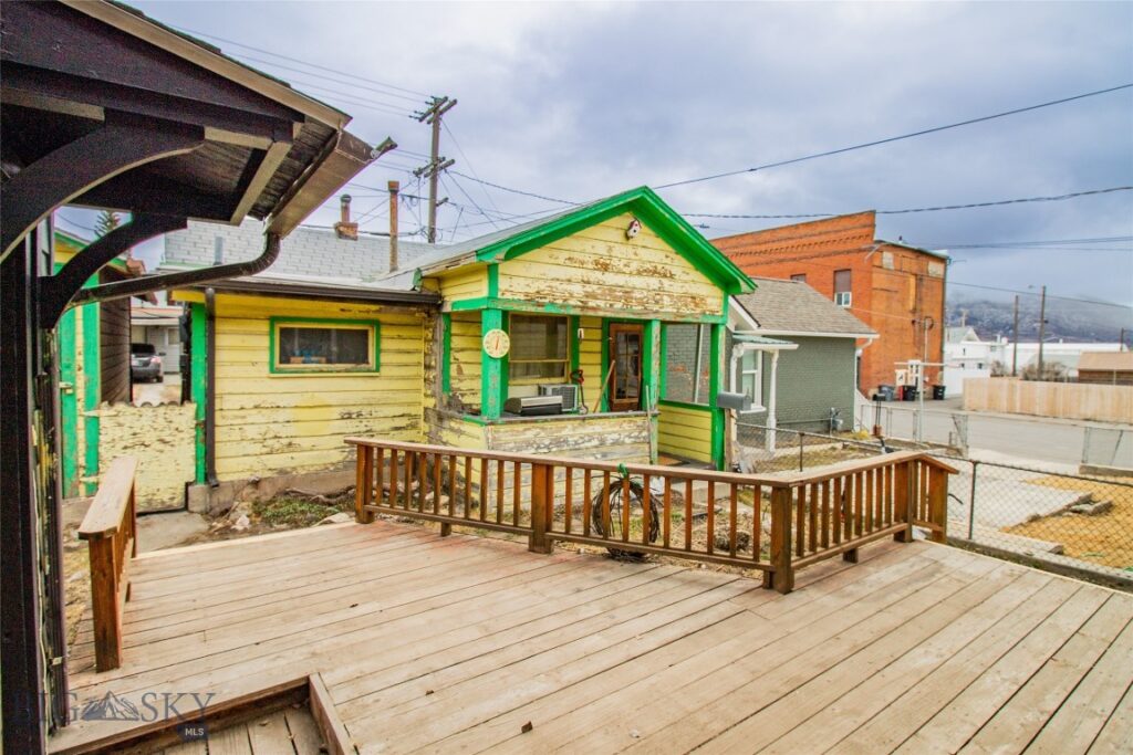 1044 S Wyoming Street, Butte MT 59701