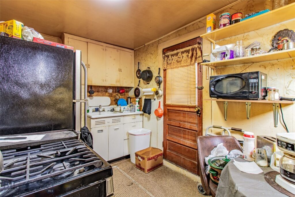 1044 S Wyoming Street, Butte MT 59701