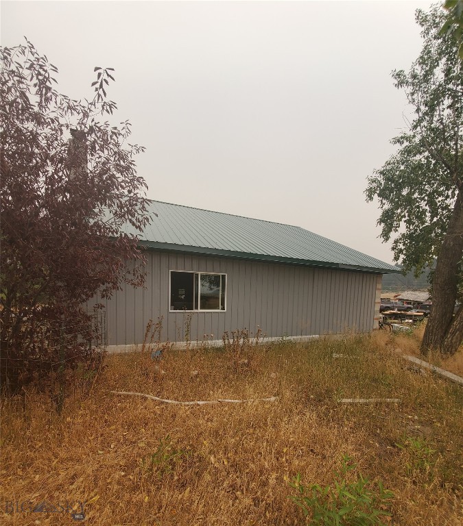 1643 Main Boulder Road, McLeod MT 59052