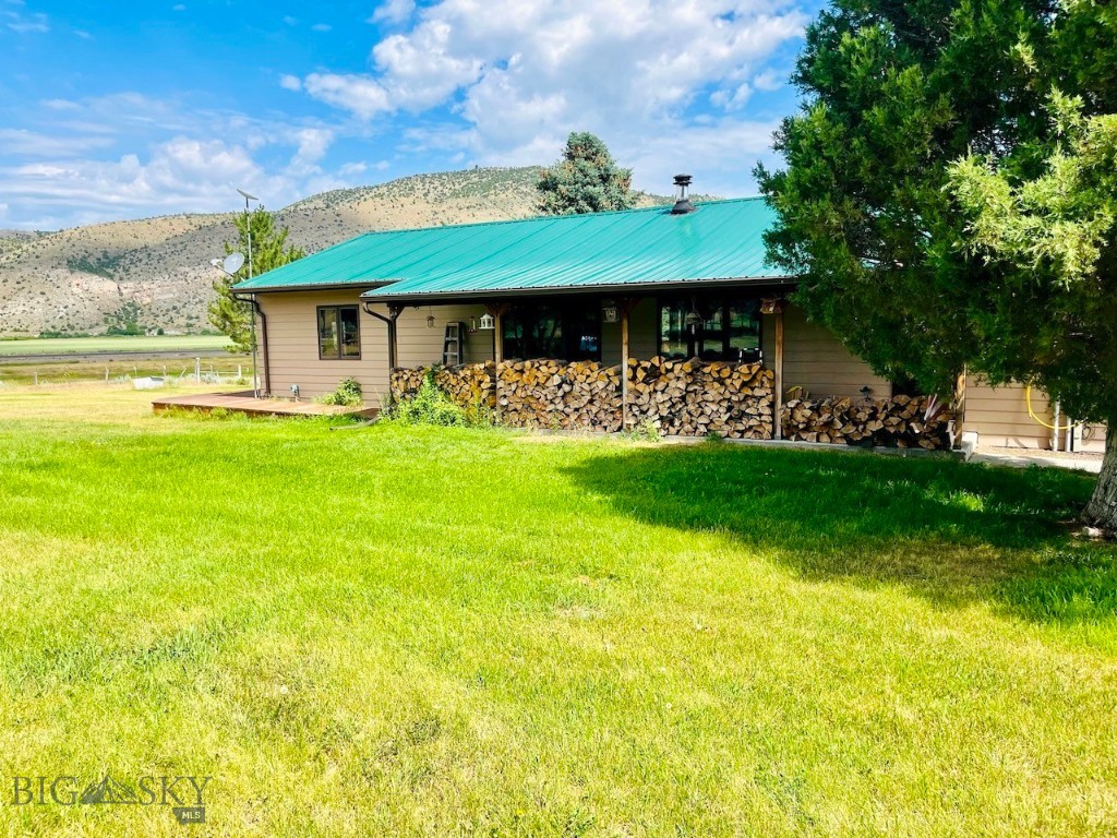 18711 Crystal Mountain Road Ranch, Three Forks MT 59752