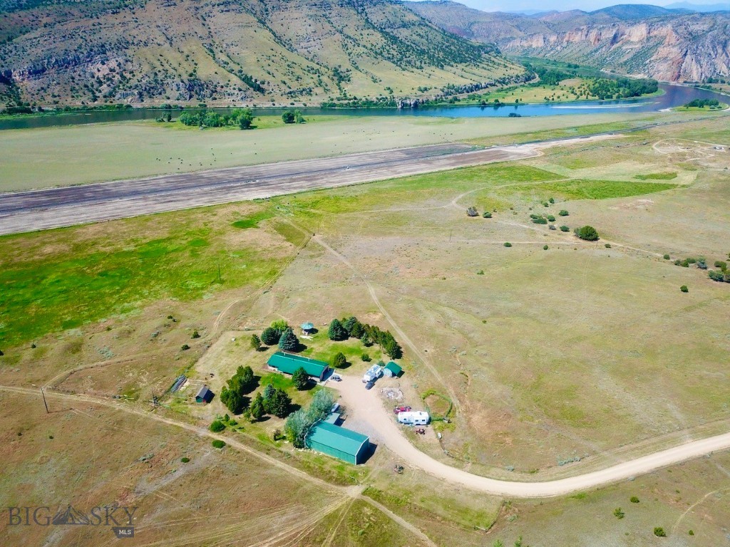 18711 Crystal Mountain Road Ranch, Three Forks MT 59752