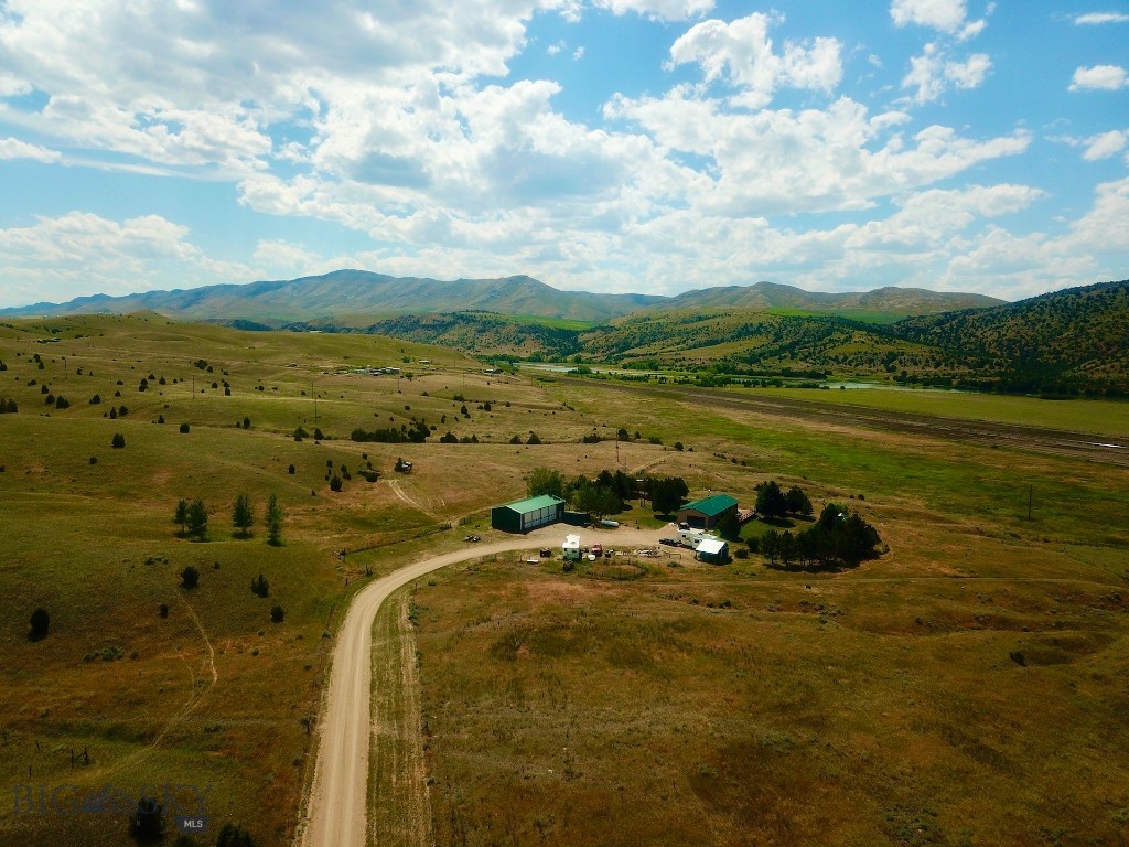 18711 Crystal Mountain Road Ranch, Three Forks MT 59752