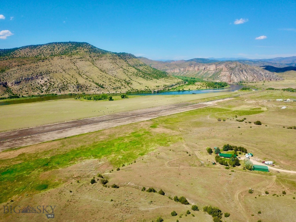 18711 Crystal Mountain Road Ranch, Three Forks MT 59752