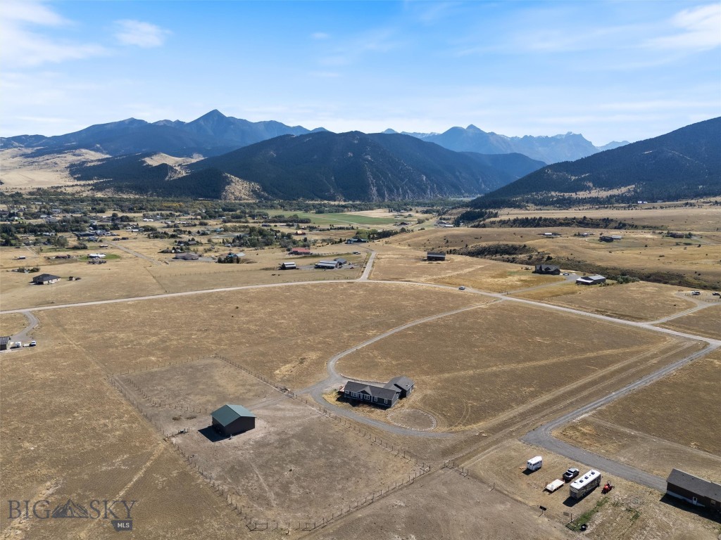 106 Buffalo Trail, Livingston MT 59047