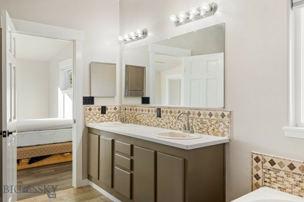 109 Run Way Lane, Livingston MT 59047