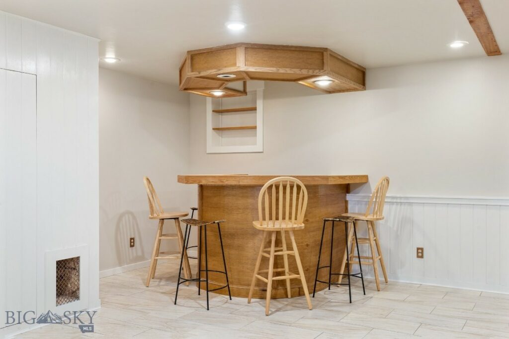 109 Run Way Lane, Livingston MT 59047