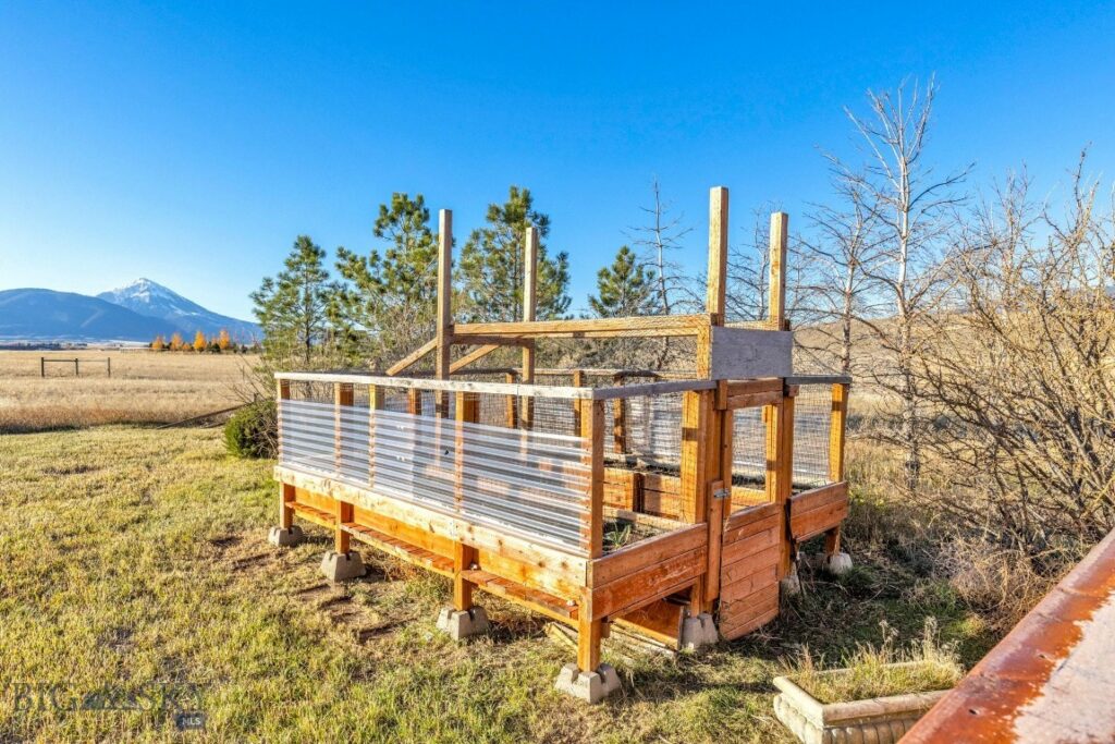 109 Run Way Lane, Livingston MT 59047