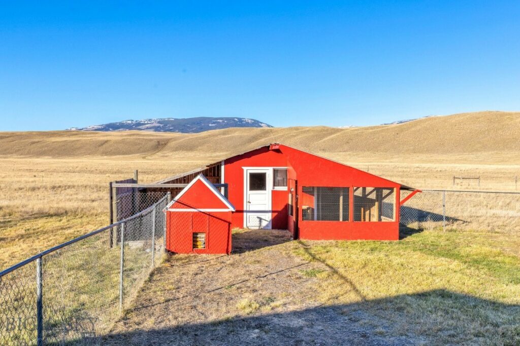 109 Run Way Lane, Livingston MT 59047
