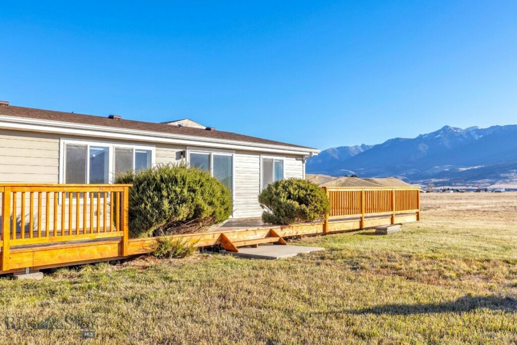109 Run Way Lane, Livingston MT 59047