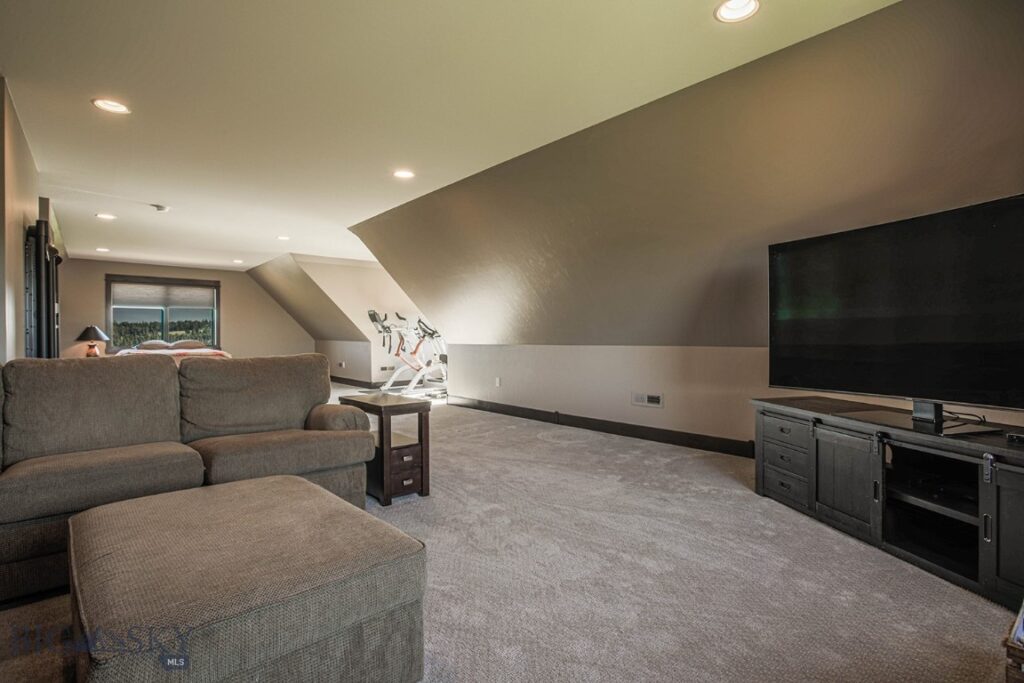 11 Howard Beer Road, Clancy MT 59634