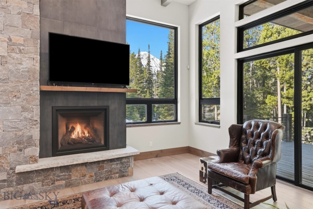 11 Speaking Eagle, Big Sky MT 59716